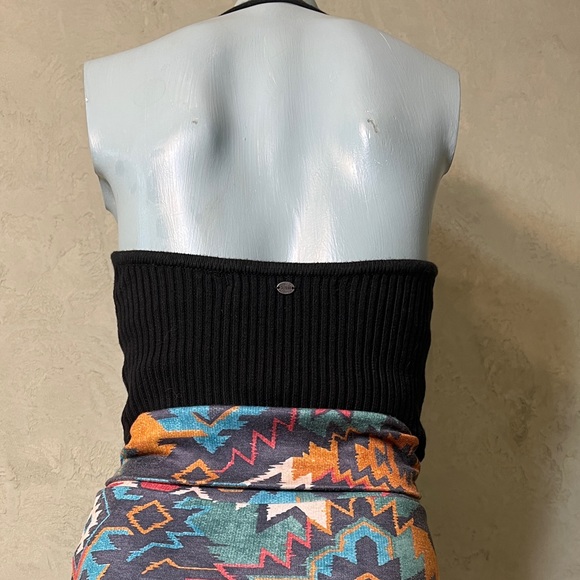 GUESS, Black Knit Halter Crop Top, Size XS, Like New - Picture 4 of 6